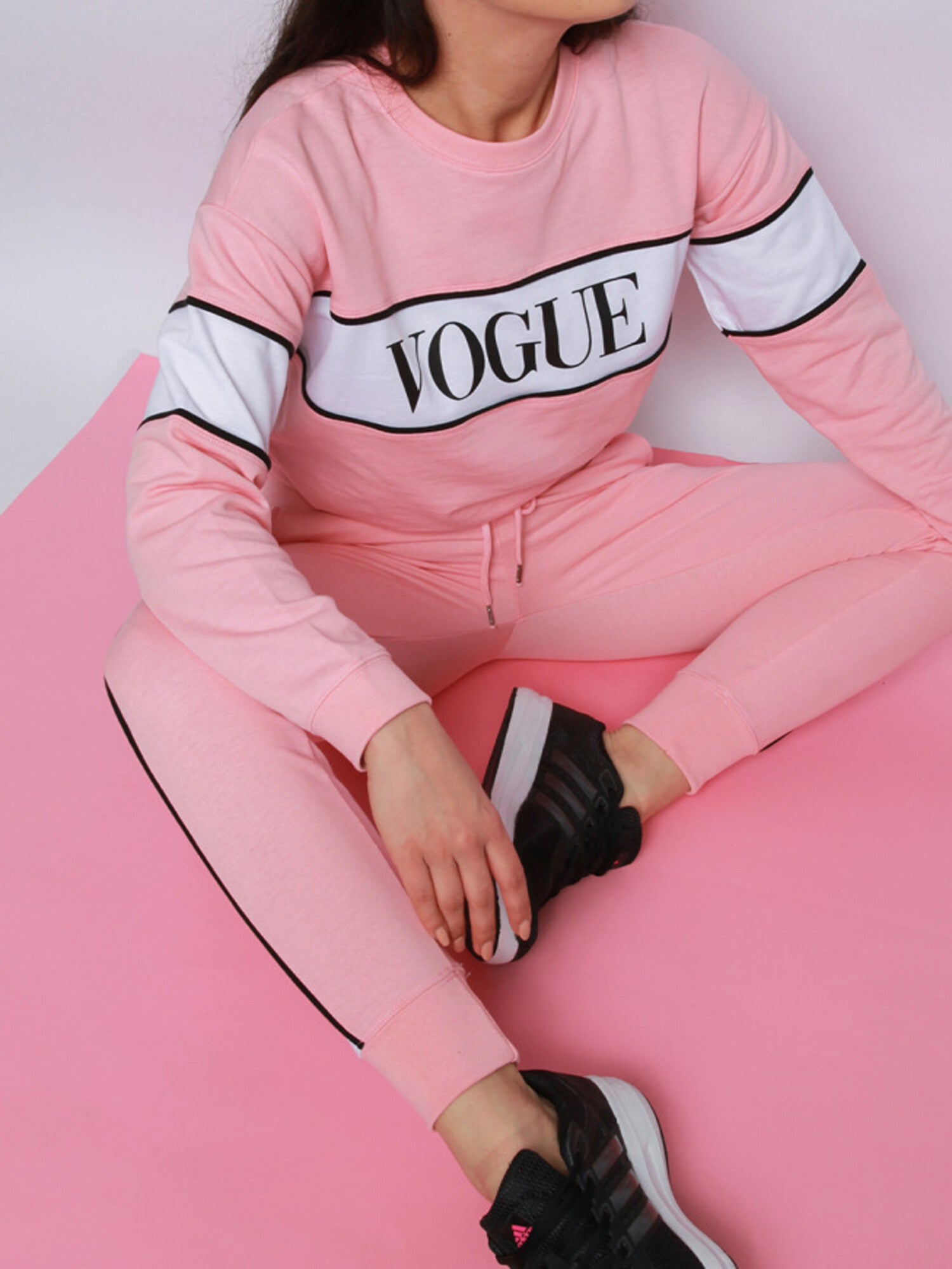 Vogue Sweatshirt in Baby pink - Lahori Athleisure (7129437765785)